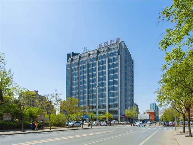 现代风店面橱窗设计报价单